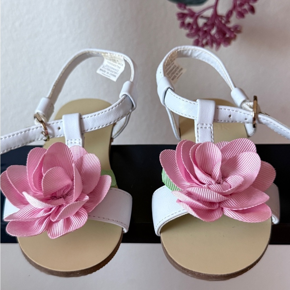 Janie and Jack Girls White Sandals with Pink Flower | Size 5